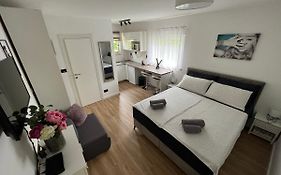 Apartmani Esmeralda